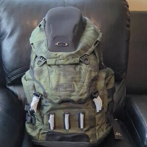 Oakley Kitchen Sink backpack Brand New with tags